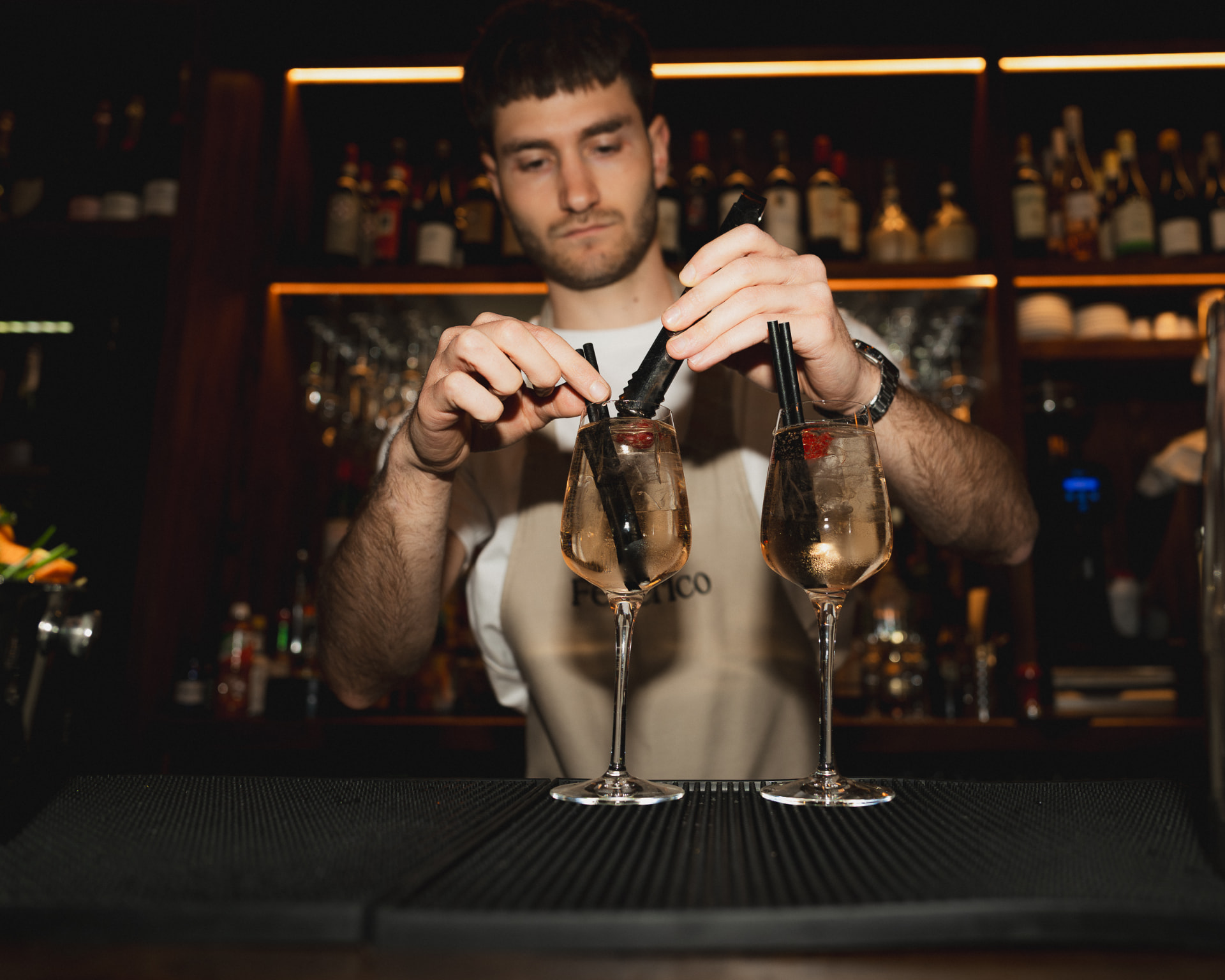 Federico bartender preparing drinks at the Moët event